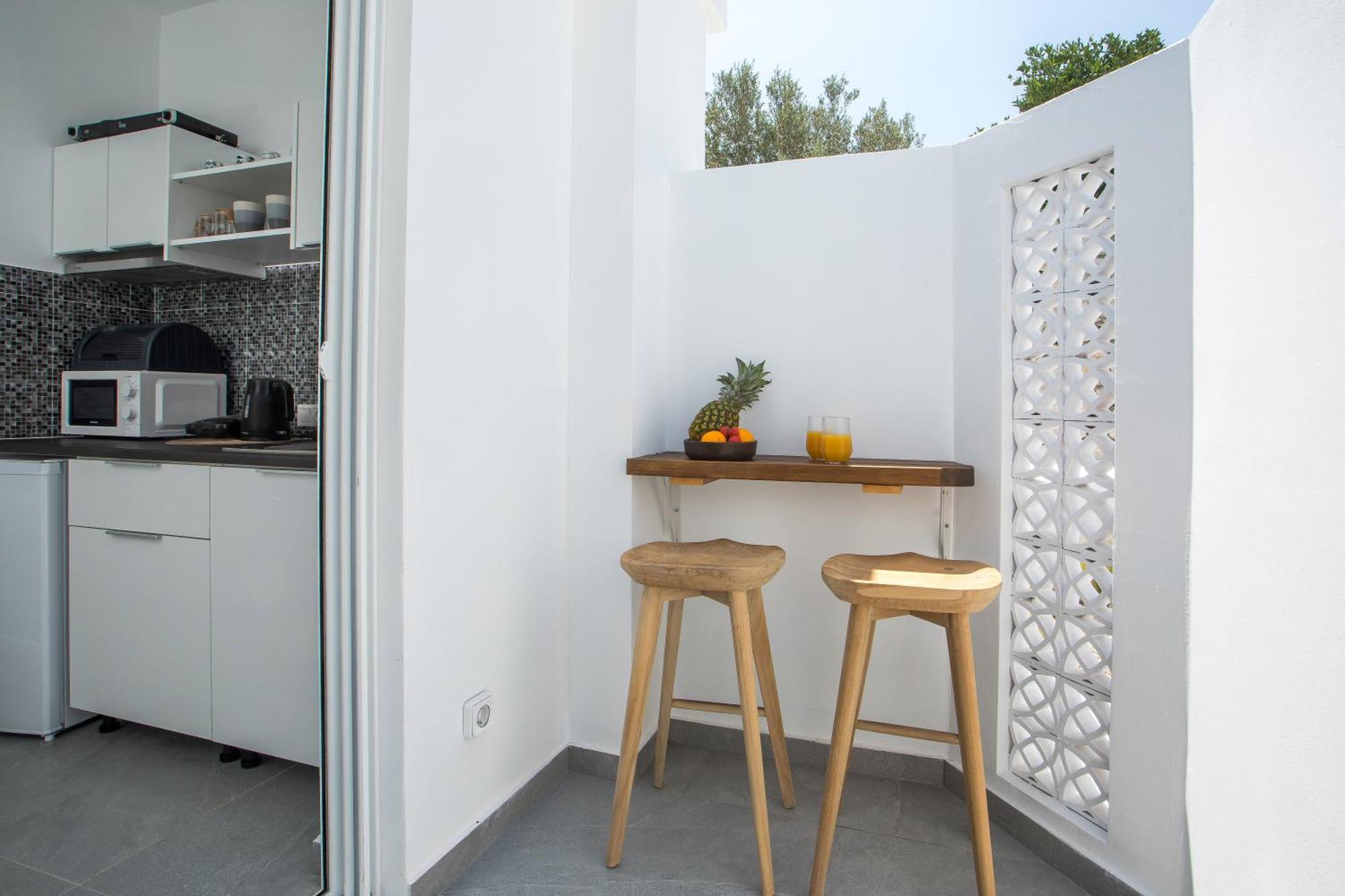 Calma Luxury Studios & Suites Faliraki Esterno foto