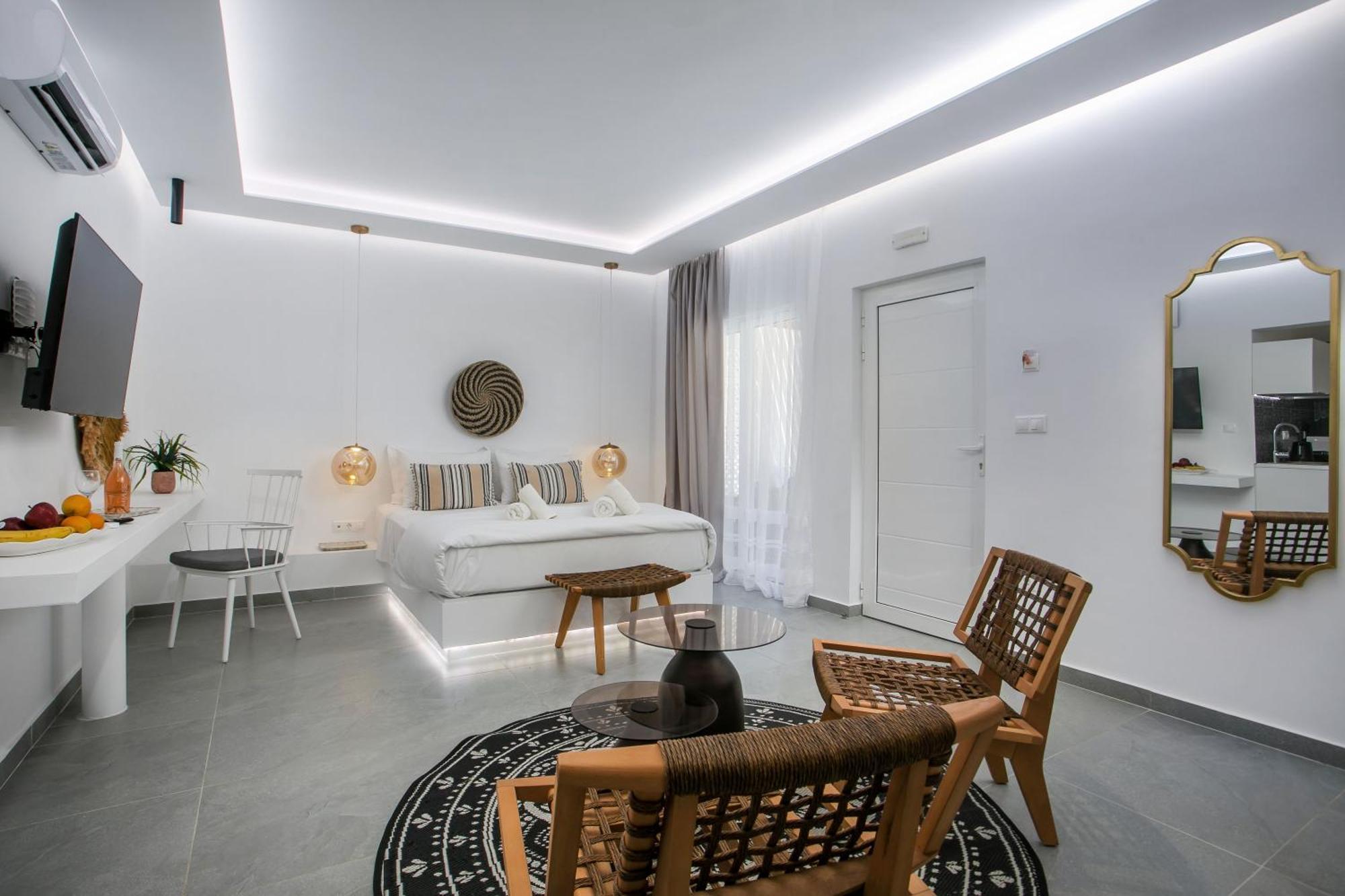 Calma Luxury Studios & Suites Faliraki Esterno foto