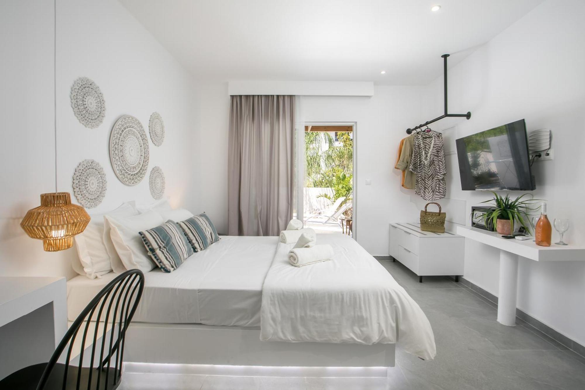 Calma Luxury Studios & Suites Faliraki Esterno foto