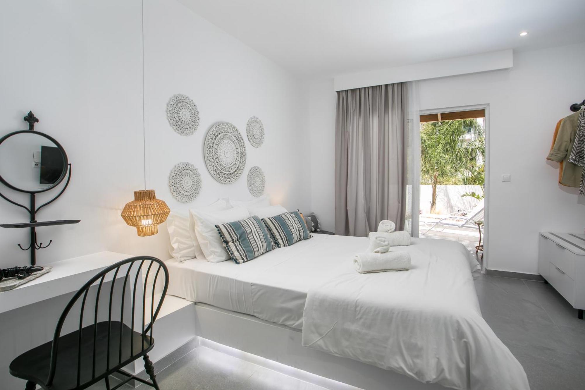 Calma Luxury Studios & Suites Faliraki Esterno foto