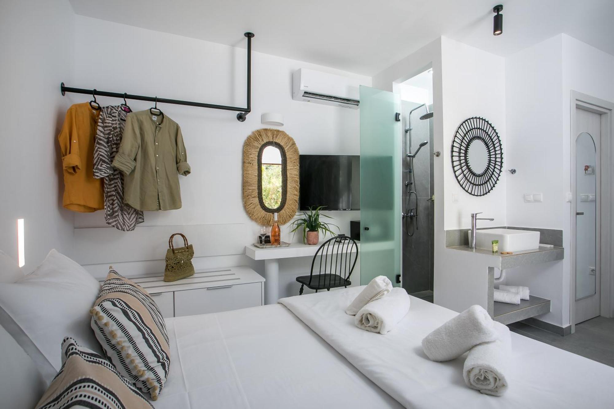 Calma Luxury Studios & Suites Faliraki Esterno foto