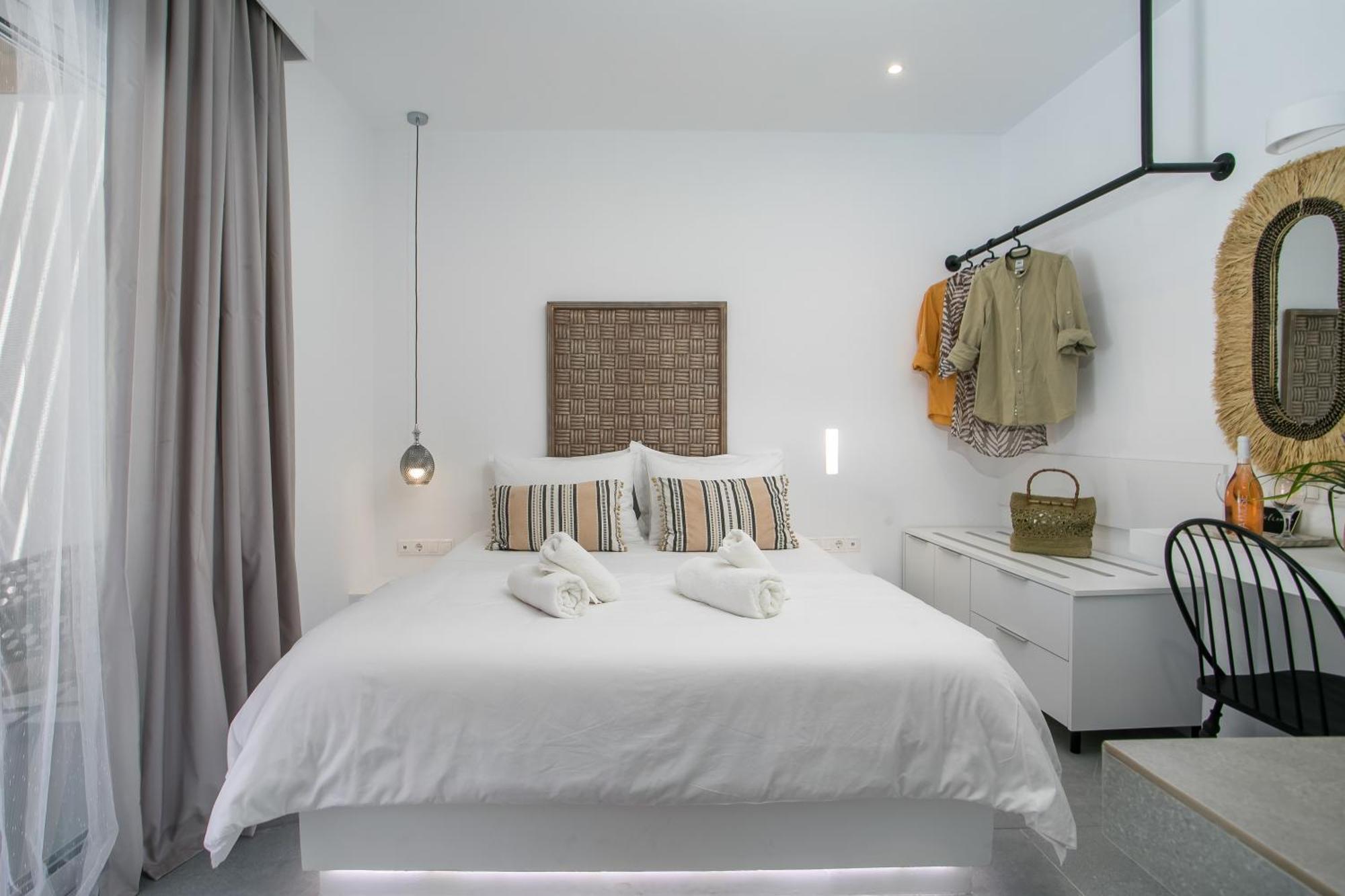 Calma Luxury Studios & Suites Faliraki Esterno foto